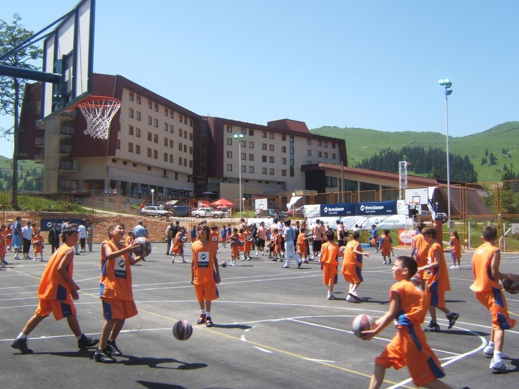 פאלה Hotel Bistrica מראה חיצוני תמונה
